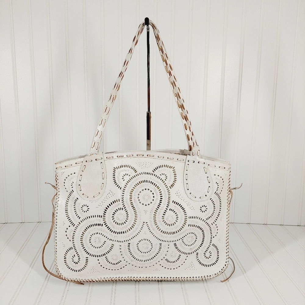 Julie Miles White Leather Cut Out Tote 0008